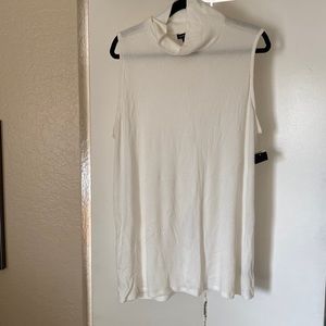 NWT torrid sleeveless turtleneck, 4x